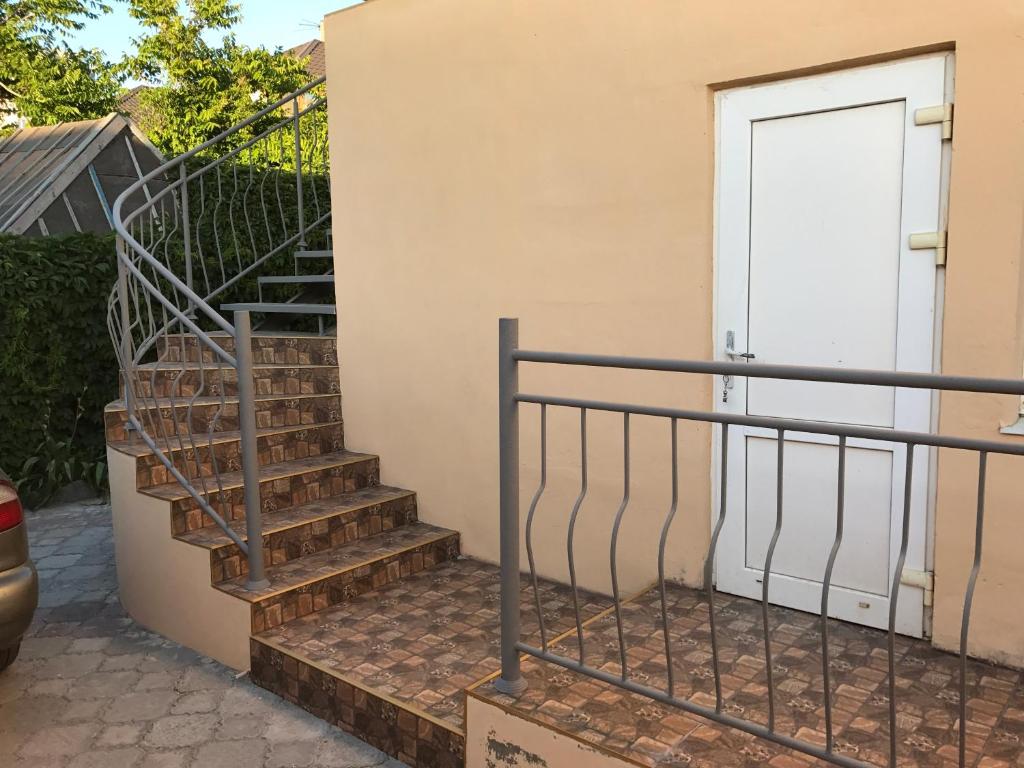 гостевой дом «Идеал», Бердянск. Фото 5