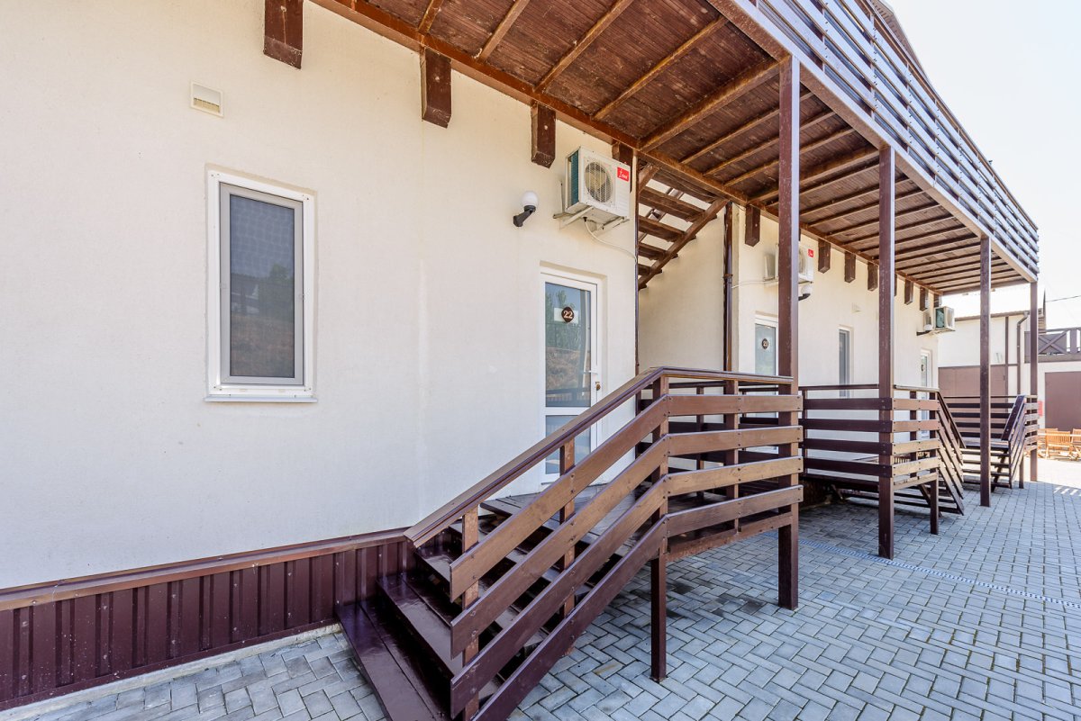 база отдыха «Azov le Chalet», Кирилловка. Фото 8