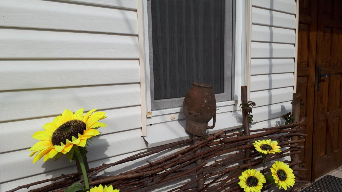 частный сектор «Гостевой Дом «Батькивська Хата»», Кирилловка. Фото 2