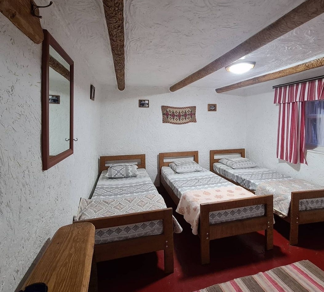 частный сектор «Гостевой Дом «Батькивська Хата»», Кирилловка. Фото 4