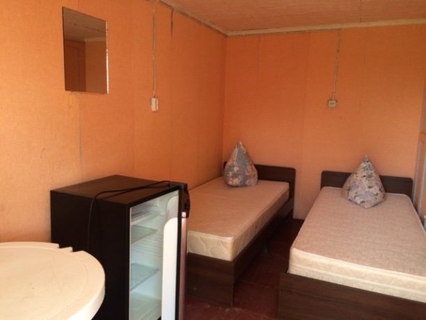 Домик 18-Б однокомнатный, база отдыха «Днепр», Кирилловка. Фото 1