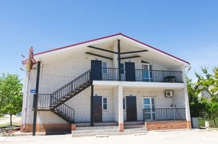 Люкс №4 (1 Корпус) однокомнатный, база отдыха «Ялта», Кирилловка. Фото 8