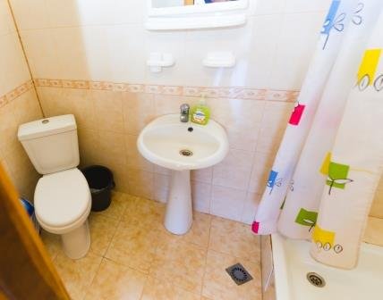 Люкс №8 (1 Корпус) однокомнатный, база отдыха «Ялта», Кирилловка. Фото 6