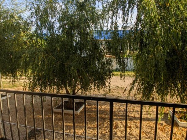 Люкс №14 (2 Корпус) однокомнатный, база отдыха «Ялта», Кирилловка. Фото 7