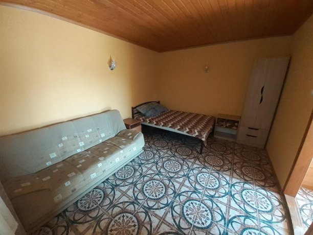 Люкс №19 (3 Корпус) однокомнатный, база отдыха «Ялта», Кирилловка. Фото 6