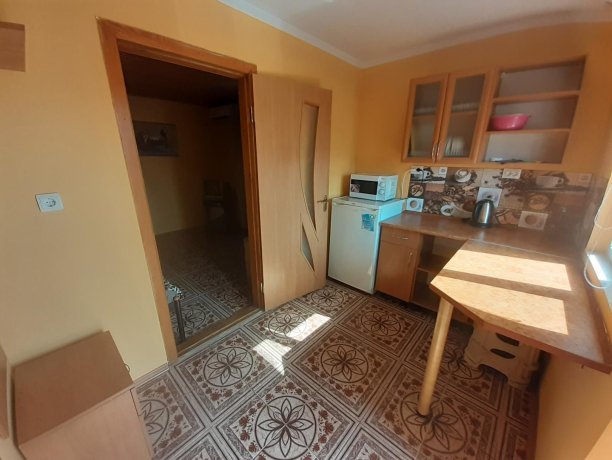 Люкс №20 (3 Корпус) однокомнатный, база отдыха «Ялта», Кирилловка. Фото 2