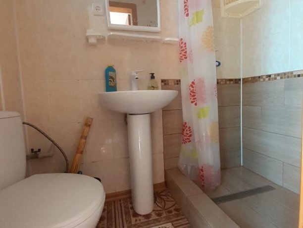 Люкс №20 (3 Корпус) однокомнатный, база отдыха «Ялта», Кирилловка. Фото 8