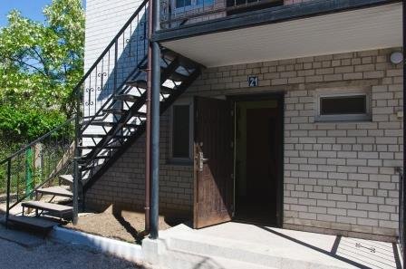 Люкс №21 (3 Корпус) однокомнатный, база отдыха «Ялта», Кирилловка. Фото 6