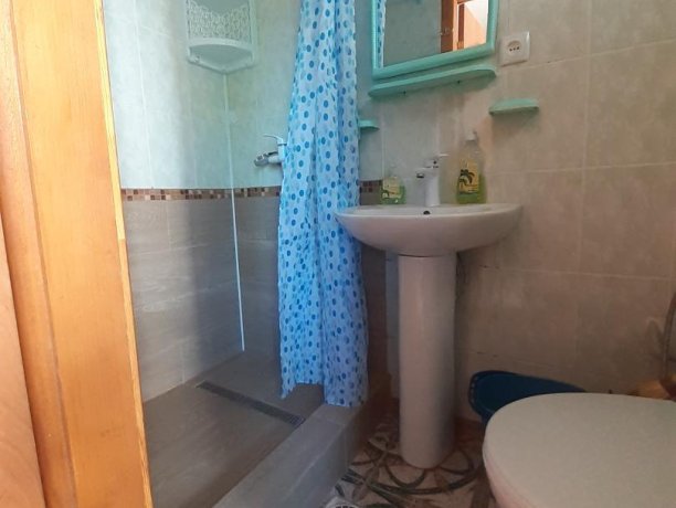 Люкс №23 (3 Корпус) однокомнатный, база отдыха «Ялта», Кирилловка. Фото 6