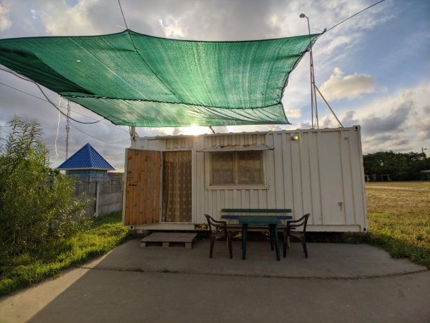 Домик Вагончик однокомнатный, база отдыха «Ялта», Кирилловка. Фото 3