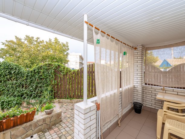 Люкс №2 VIP однокомнатный, гостевой дом «Гостевой Дом 170», Кирилловка. Фото 8