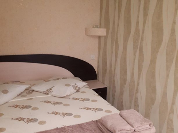 Люкс №8 однокомнатный, гостевой дом «Гостевой Дом 170», Кирилловка. Фото 1