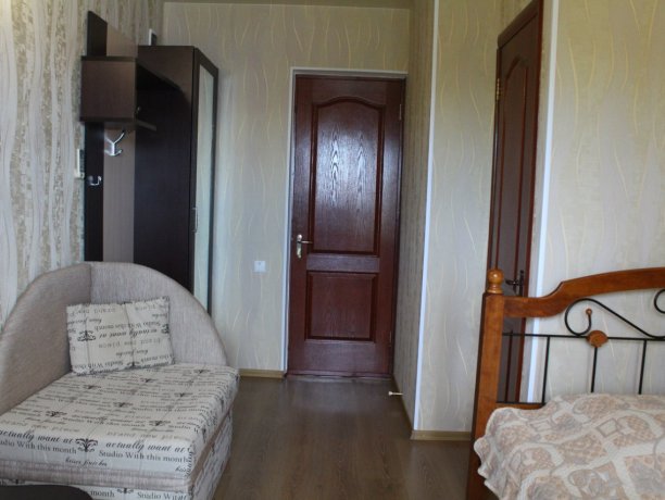 Люкс №1 однокомнатный, гостевой дом «Гостевой Дом 170», Кирилловка. Фото 3