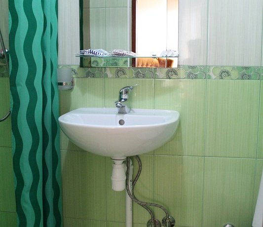 Люкс №2 однокомнатный, гостевой дом «Гостевой Дом 170», Кирилловка. Фото 7