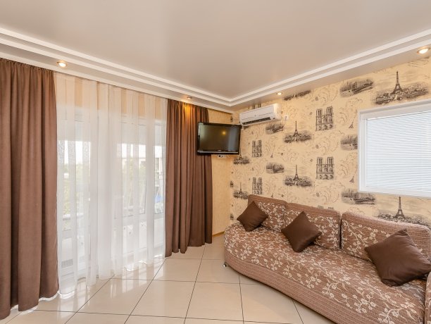 Люкс №1  VIP однокомнатный, гостевой дом «Гостевой Дом 170», Кирилловка. Фото 5