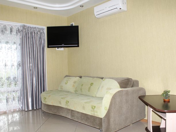 Люкс №2  VIP однокомнатный, гостевой дом «Гостевой Дом 170», Кирилловка. Фото 6