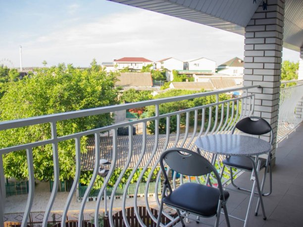 Люкс №3  VIP однокомнатный, гостевой дом «Гостевой Дом 170», Кирилловка. Фото 10