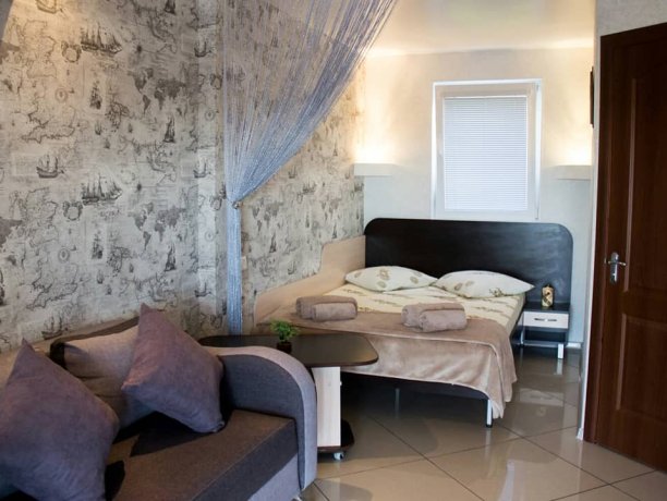 Люкс №3  VIP однокомнатный, гостевой дом «Гостевой Дом 170», Кирилловка. Фото 3