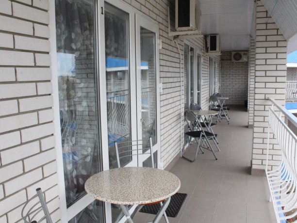 Люкс №3  VIP однокомнатный, гостевой дом «Гостевой Дом 170», Кирилловка. Фото 9