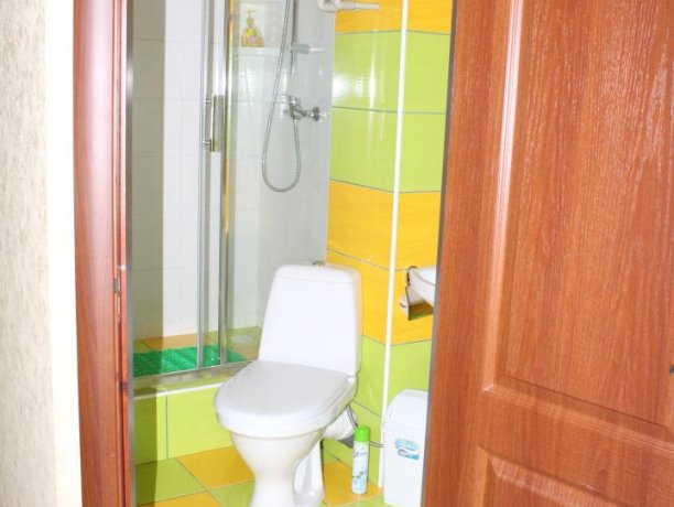 Люкс №3  VIP однокомнатный, гостевой дом «Гостевой Дом 170», Кирилловка. Фото 8