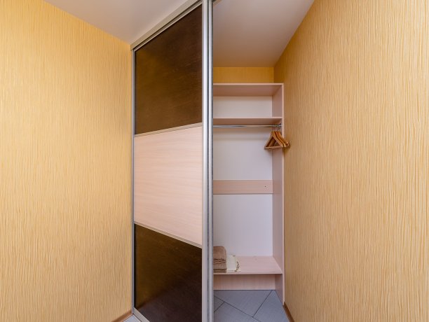 Люкс №4 VIP двухкомнатный, гостевой дом «Гостевой Дом 170», Кирилловка. Фото 8