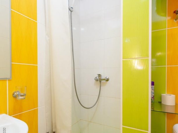 Люкс №4 VIP двухкомнатный, гостевой дом «Гостевой Дом 170», Кирилловка. Фото 13