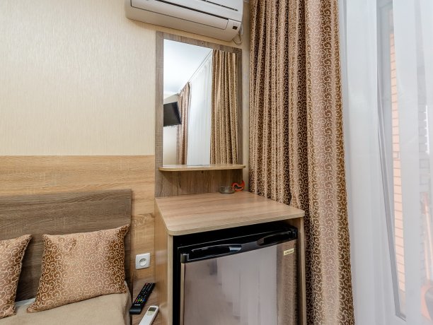 Люкс №3 однокомнатный, гостевой дом «Гостевой Дом 170», Кирилловка. Фото 4