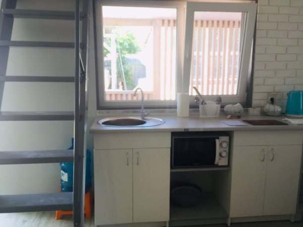 Коттедж 20 двухкомнатный, база отдыха «Днепр», Кирилловка. Фото 4