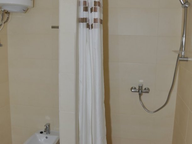 mini Suite №206 однокомнатный, база отдыха «Променад», Кирилловка. Фото 1