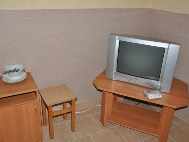 Стандарт №5 однокомнатный, база отдыха «Елена», Кирилловка. Фото 1