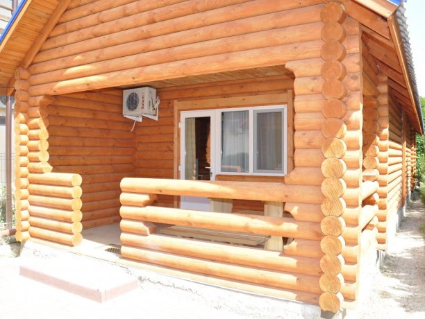 Бунгало №4 однокомнатный, база отдыха «Променад», Кирилловка. Фото 1