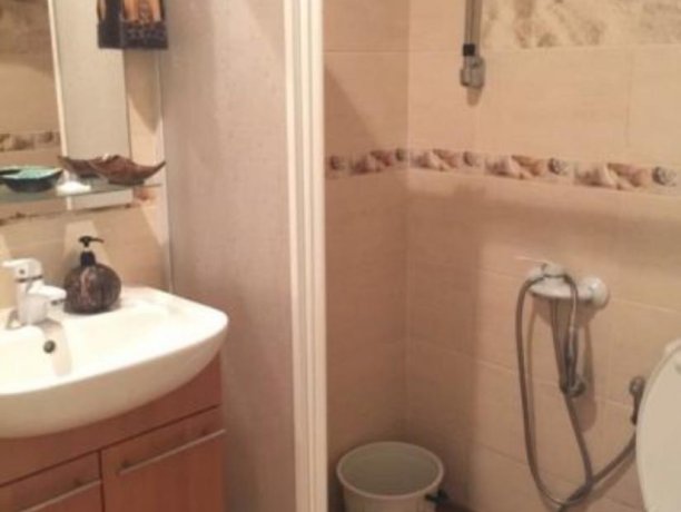 Люкс №24 однокомнатный, база отдыха «Днепр», Кирилловка. Фото 4