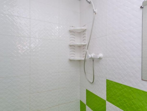 Коттедж Family №5 двухкомнатный, база отдыха «ADMIRAL», Кирилловка. Фото 13