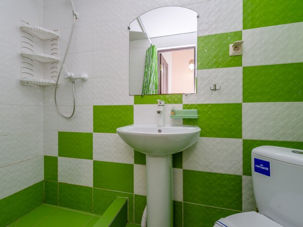 Коттедж Family №6 двухкомнатный, база отдыха «ADMIRAL», Кирилловка. Фото 11