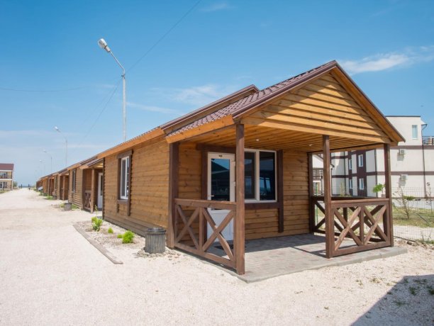 Бунгало №3 однокомнатный, база отдыха «ADMIRAL», Кирилловка. Фото 1