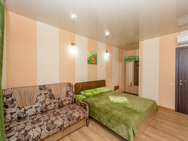 Люкс №23 (2корп) однокомнатный, база отдыха «ADMIRAL», Кирилловка. Фото 2