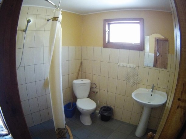 Люкс №33 однокомнатный, база отдыха «Кипарис», Кирилловка. Фото 4