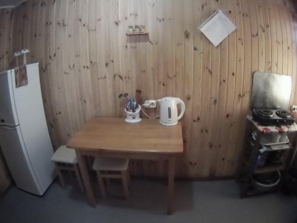 Люкс №33 однокомнатный, база отдыха «Кипарис», Кирилловка. Фото 3