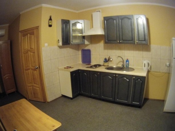 Люкс №53 трехкомнатный, база отдыха «Кипарис», Кирилловка. Фото 6