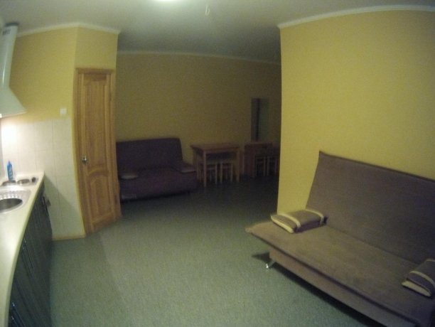 Люкс №68 двухкомнатный, база отдыха «Кипарис», Кирилловка. Фото 5