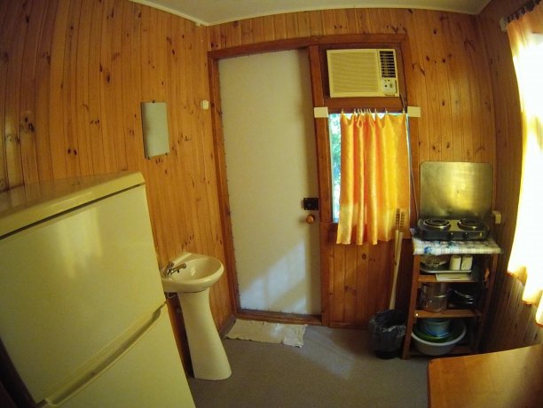 Стандарт №41 однокомнатный, база отдыха «Кипарис», Кирилловка. Фото 2