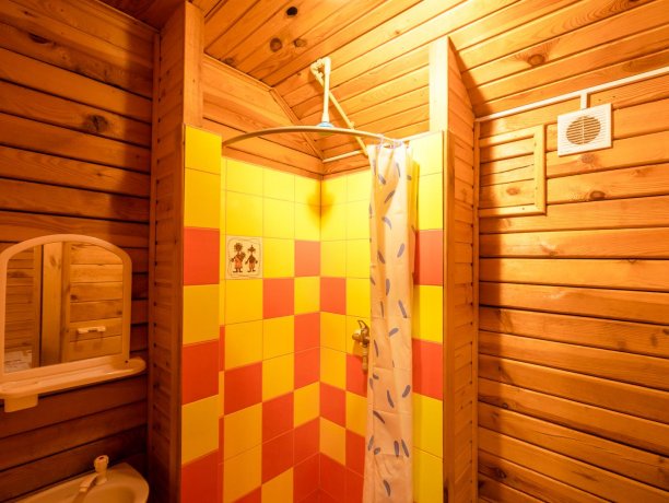 Коттедж №14 однокомнатный, база отдыха «Солнышко», Кирилловка. Фото 5