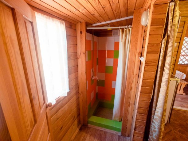 Коттедж №31 однокомнатный, база отдыха «Солнышко», Кирилловка. Фото 6