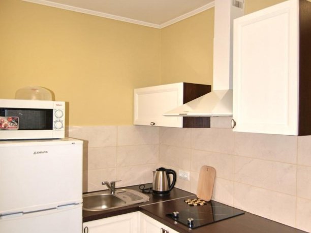 Студия №56 однокомнатный, база отдыха «Акварель», Кирилловка. Фото 1