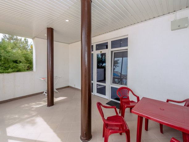 Коттедж Family sea 1 однокомнатный, база отдыха «ADMIRAL», Кирилловка. Фото 2