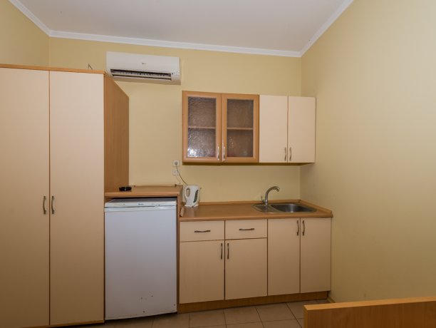 Стандарт № 108 однокомнатный, база отдыха «Водный мир», Кирилловка. Фото 2