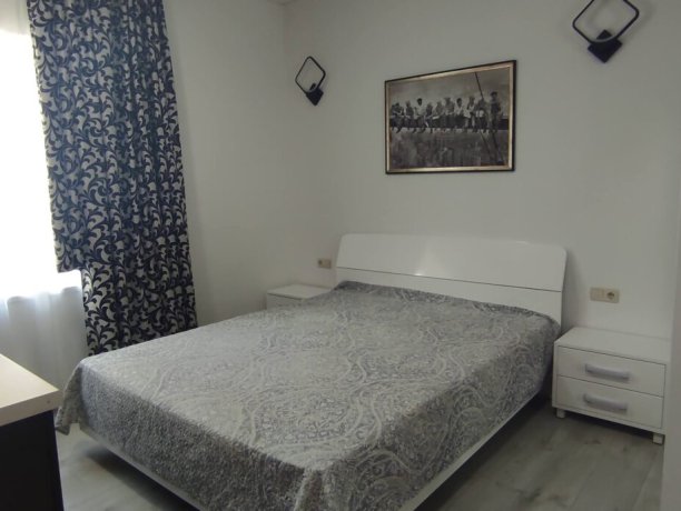 Люкс №156 однокомнатный, база отдыха «Водный мир», Кирилловка. Фото 4