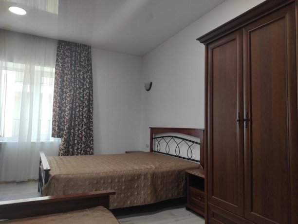 Люкс №64 однокомнатный, база отдыха «Водный мир», Кирилловка. Фото 2