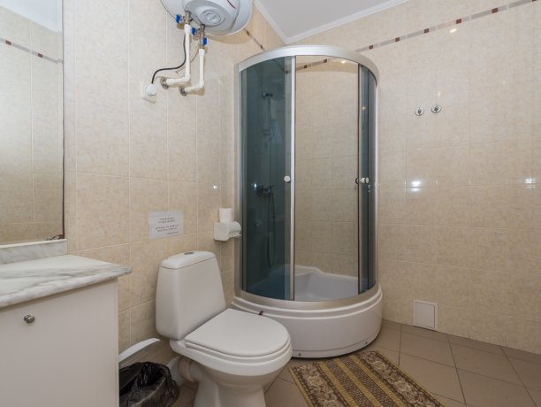 Люкс №105 однокомнатный, база отдыха «Водный мир», Кирилловка. Фото 6