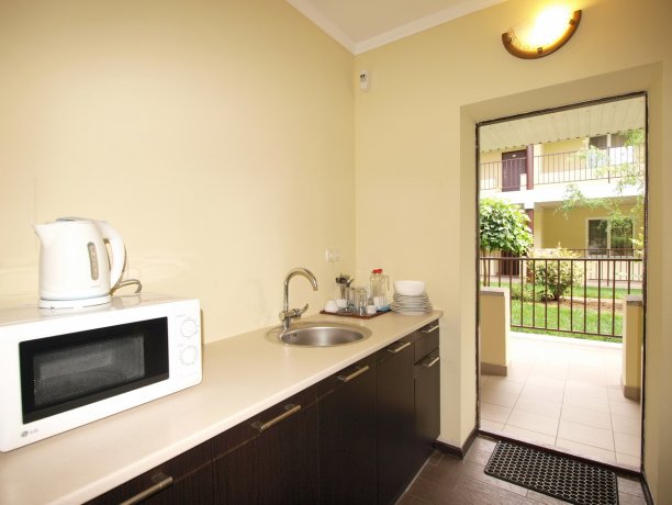 Люкс №1 * 2-х ком. двухкомнатный, база отдыха «Водный мир», Кирилловка. Фото 14